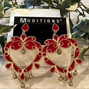 VINTAGE FASHION JEWELRY / red and gold earrings